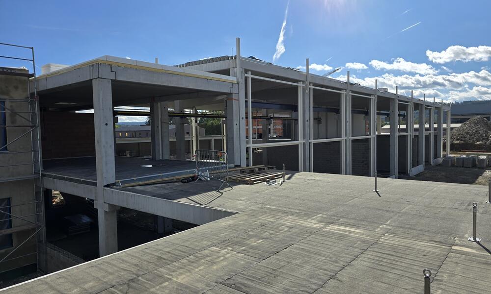 Sídlo společnosti Dekakom - Montovaná betonová hala