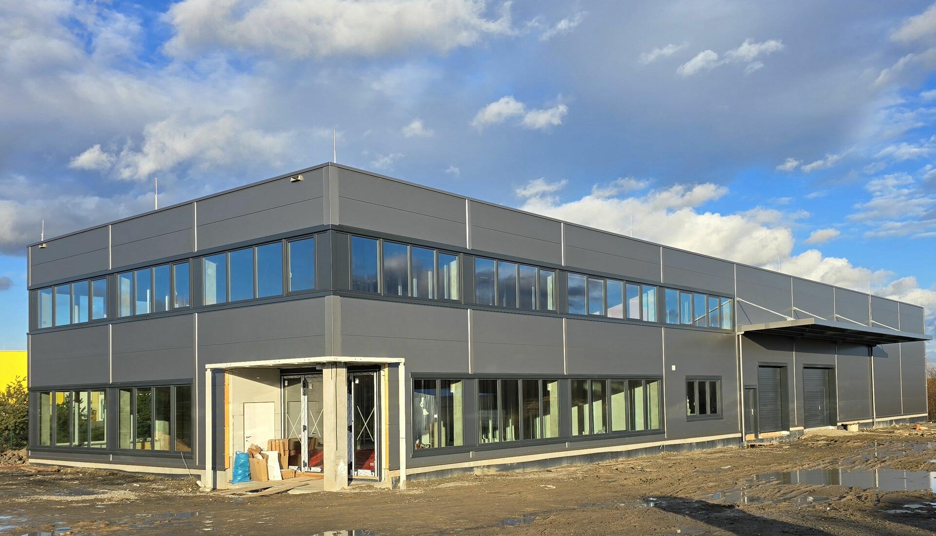 Výrobní a skladová hala Esprit